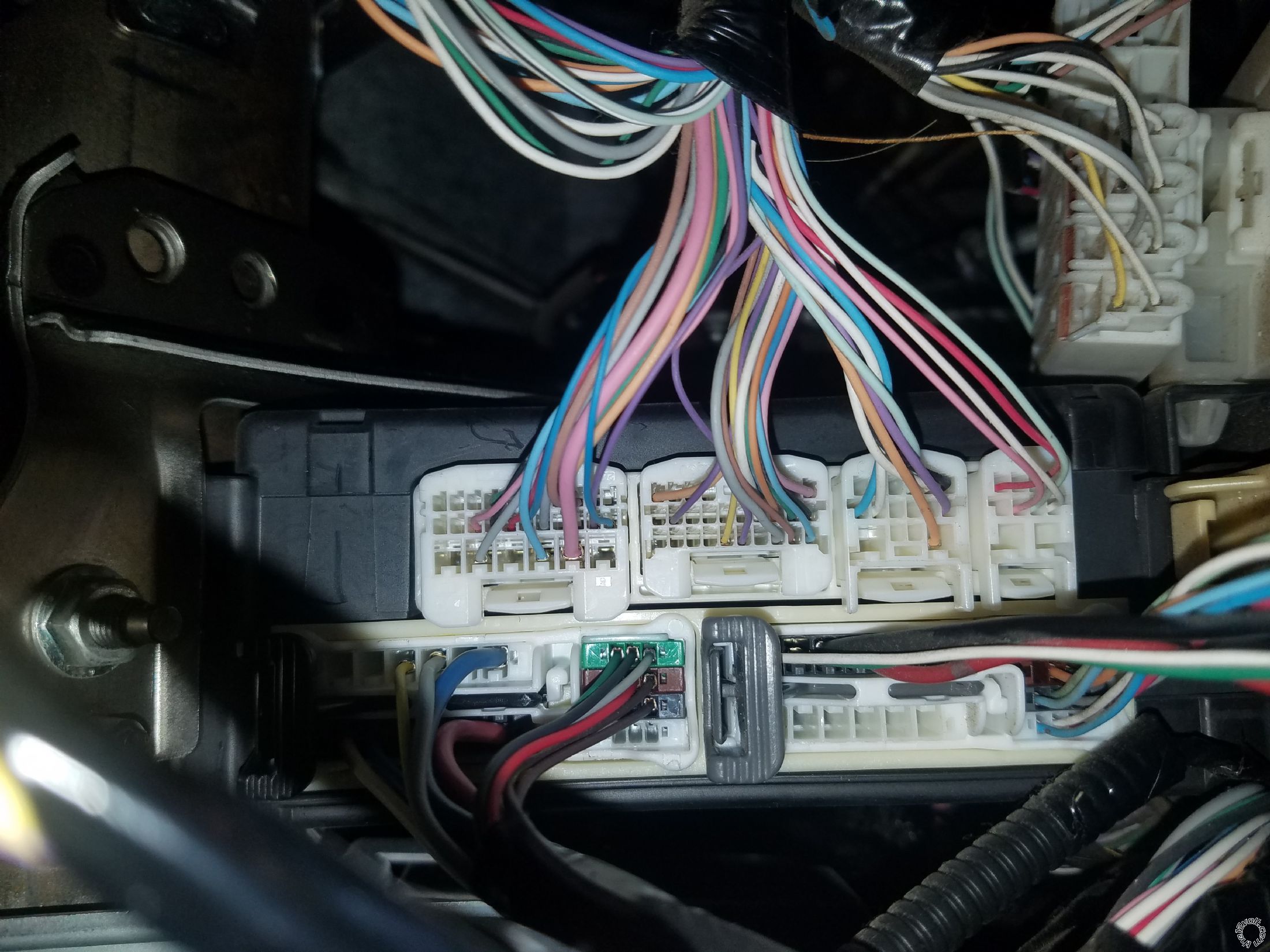 07 Toyota Tundra, Dash Fuse Box Side Connections, 12V Constant - Last Post -- posted image.